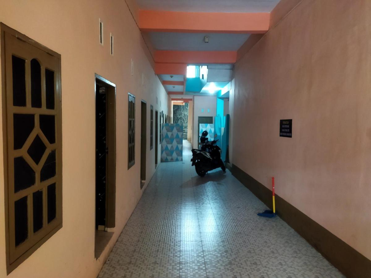 נקסר Oyo 92231 Penginapan Tanjung Alang Syariah מראה חיצוני תמונה