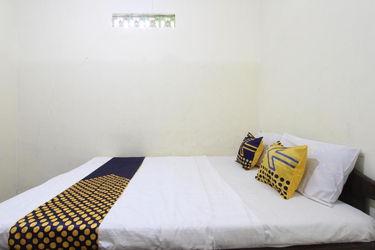 נקסר Oyo 92231 Penginapan Tanjung Alang Syariah מראה חיצוני תמונה