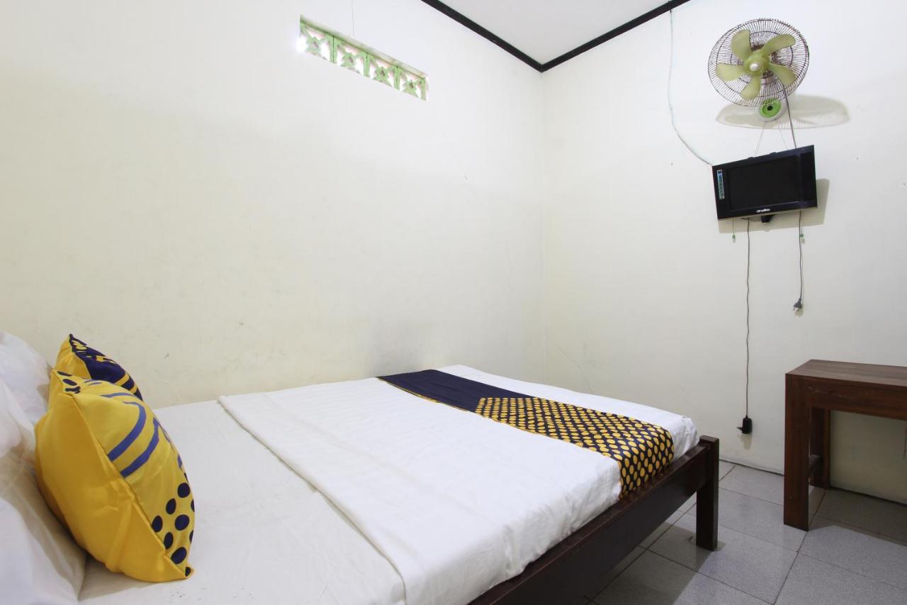 נקסר Oyo 92231 Penginapan Tanjung Alang Syariah מראה חיצוני תמונה