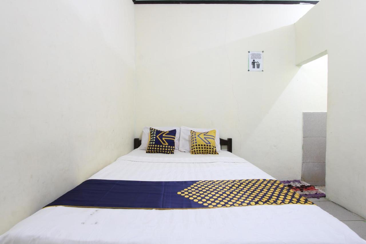 נקסר Oyo 92231 Penginapan Tanjung Alang Syariah מראה חיצוני תמונה